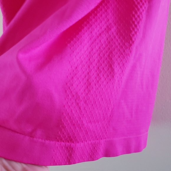 SPYDER NWT  - Ladies Active Seamless Tank Top - FUSCHIA M - Picture 6 of 8